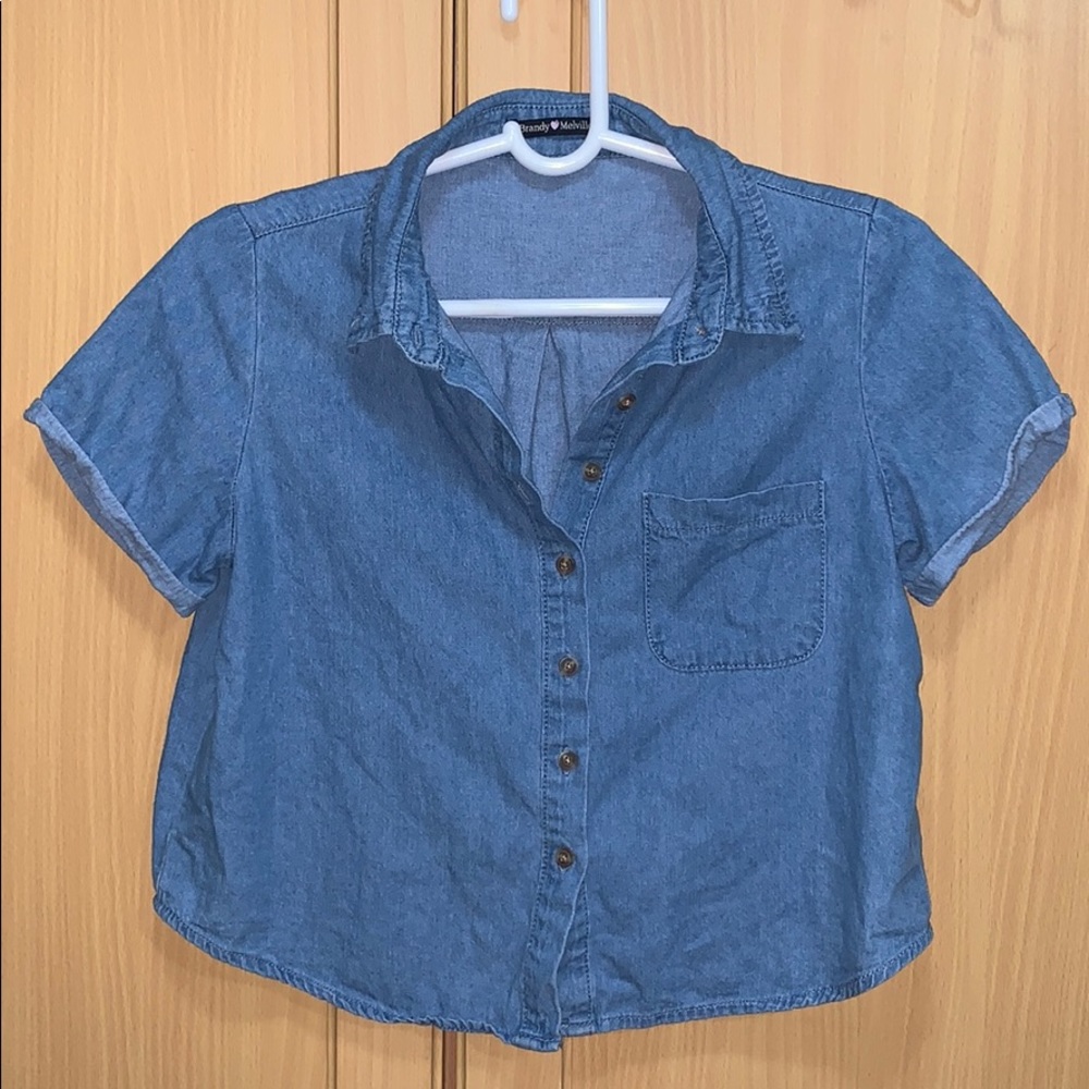 BRANDY MELVILLE DENIM SHORT SLEEVE BUTTON DOWN